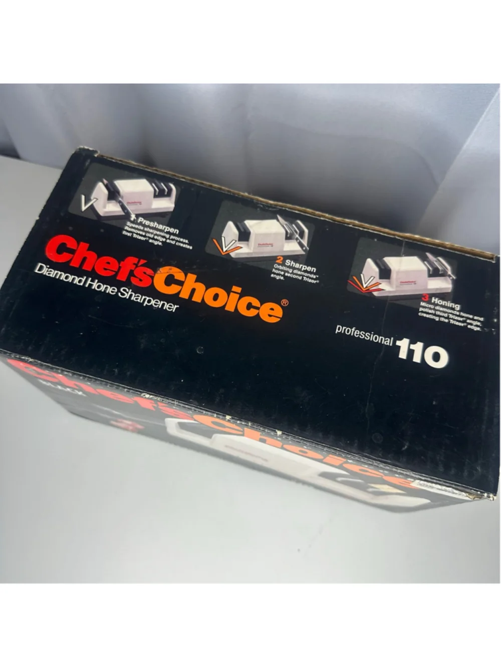 New in Box Chef's Choice Professional 110 Black Diamond Hone Knife Sharpener